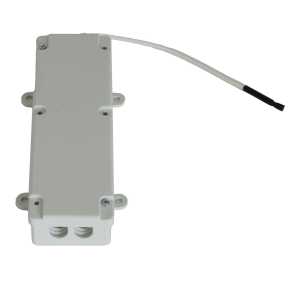 Entrées des câbles d'alimentation de l'armoire de commande EASY V2 composant le kit radiocommande pour rideau métallique