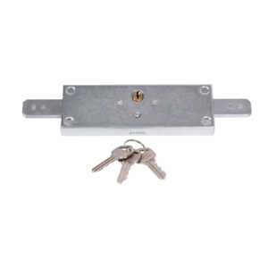 La serrure avec trois clés identiques permet d'ouvrir ou fermer plusieurs rideaux métalliques avec la mêmes clés